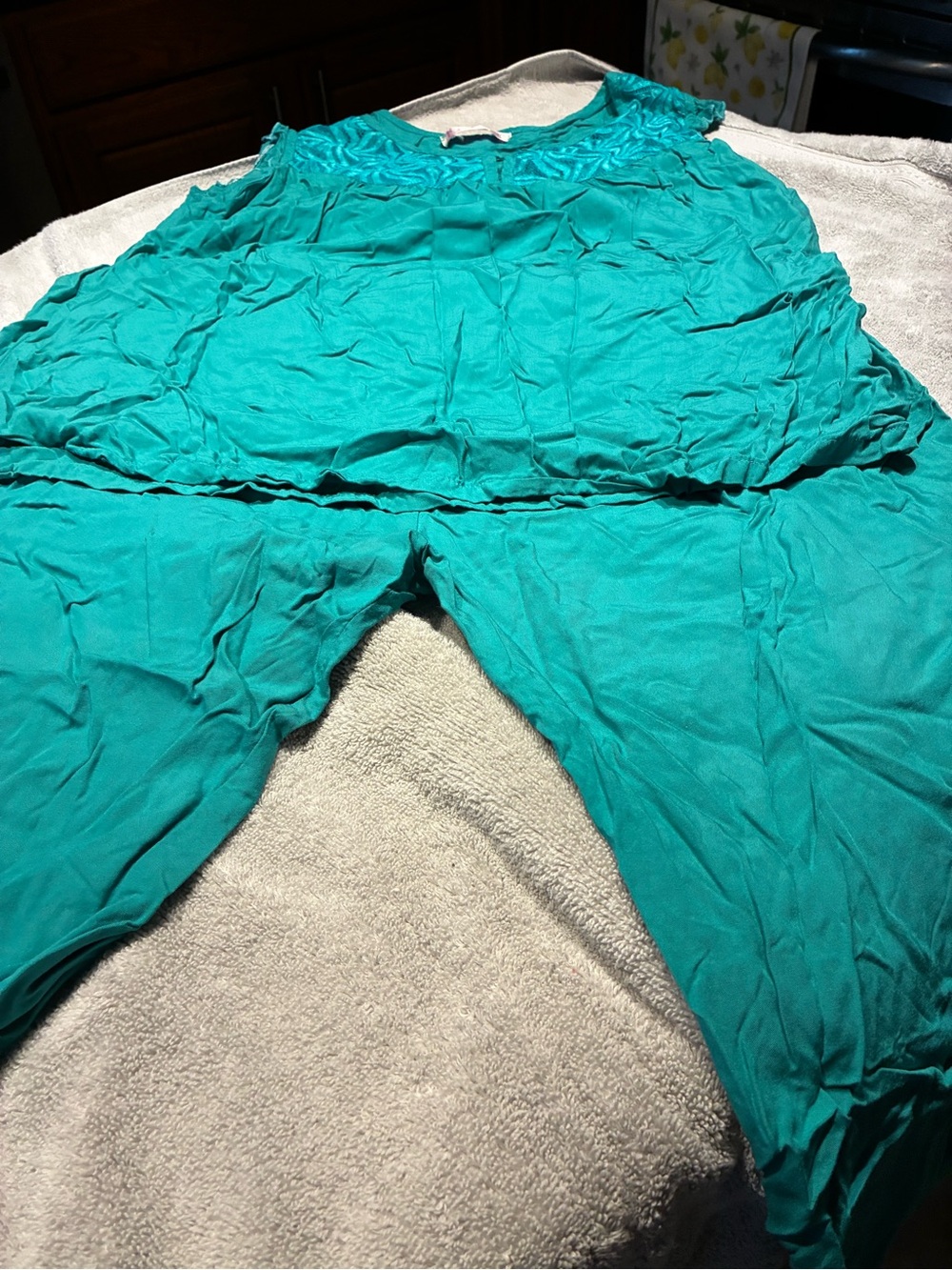 Two piece Capris pajama set